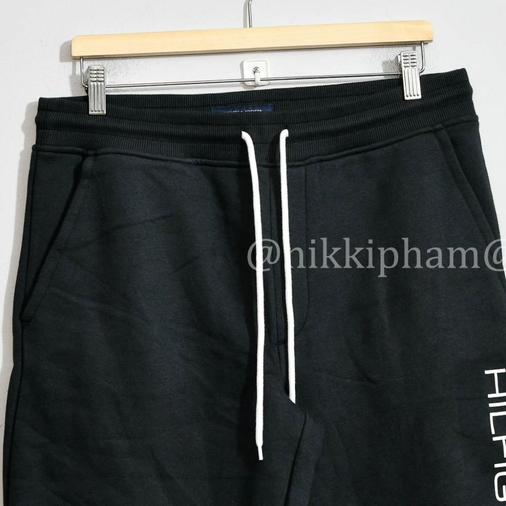 Tommy Hilfiger Fleece Men Veritcal short Black color . - Picture 3 of 5